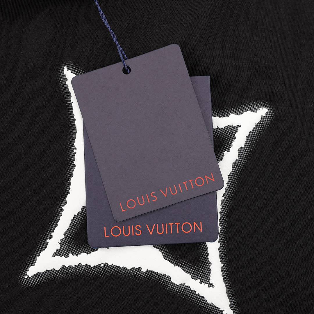Louis Vuitton T-Shirt Style 212 detail view 5