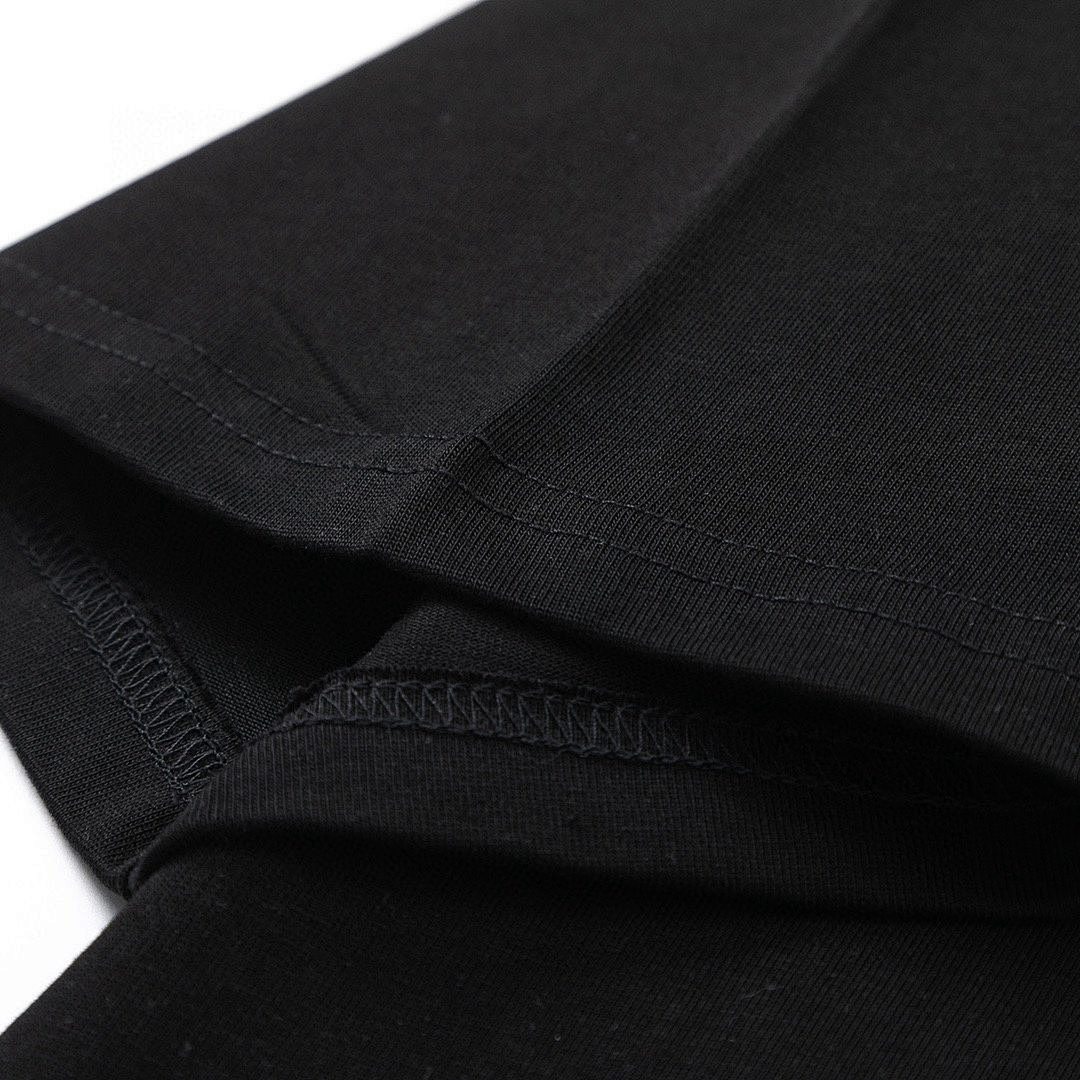 Louis Vuitton T-Shirt Style 240 main view