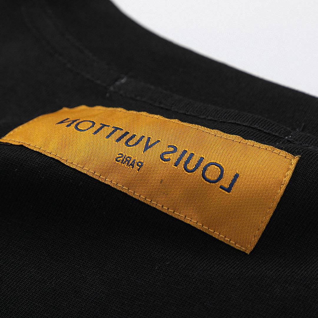 Louis Vuitton T-Shirt Style 240 detail view 3
