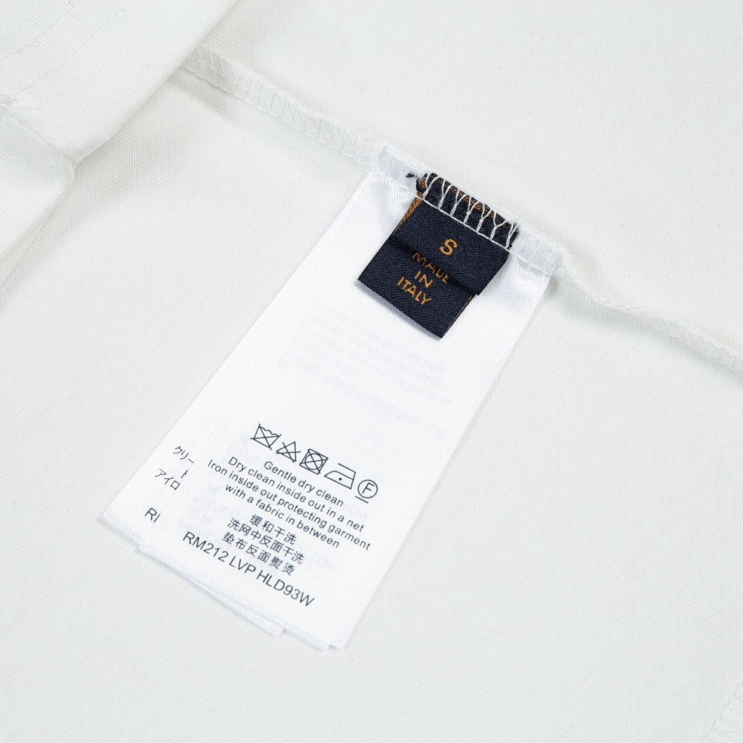 Louis Vuitton T-Shirt Style 325 detail view 7