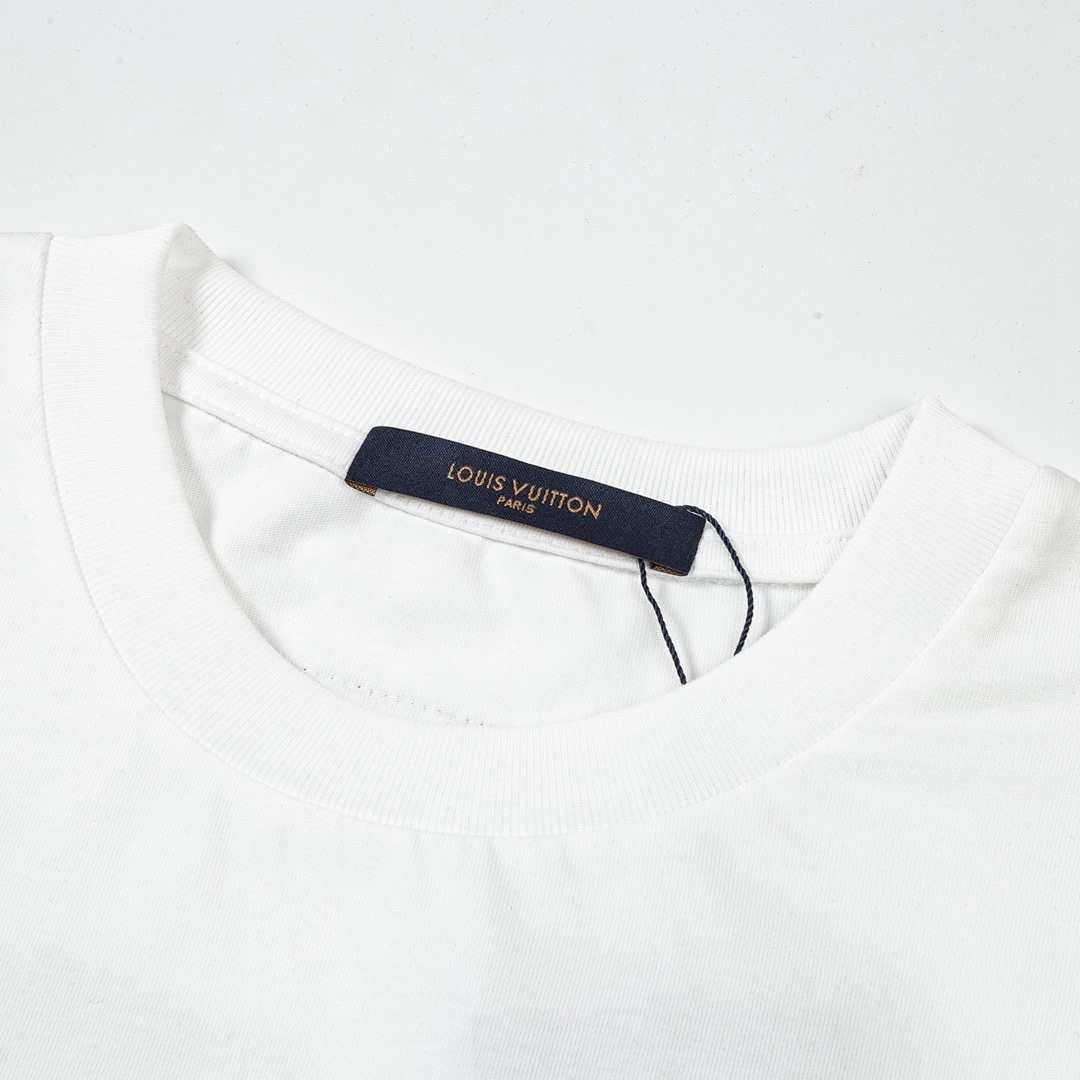Louis Vuitton T-Shirt Style 326 detail view 5