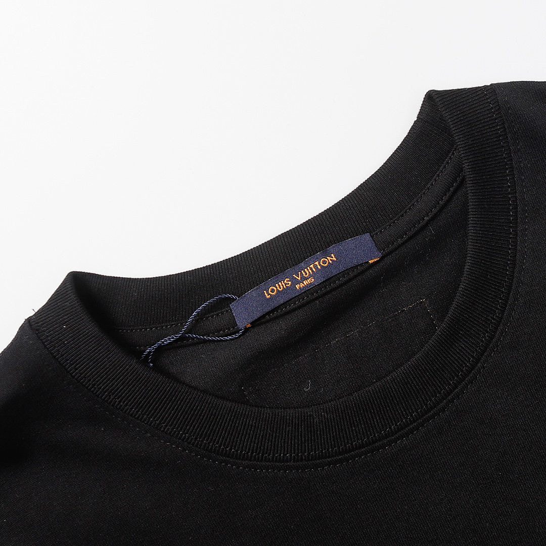 Louis Vuitton T-Shirt Style 328 detail view 5