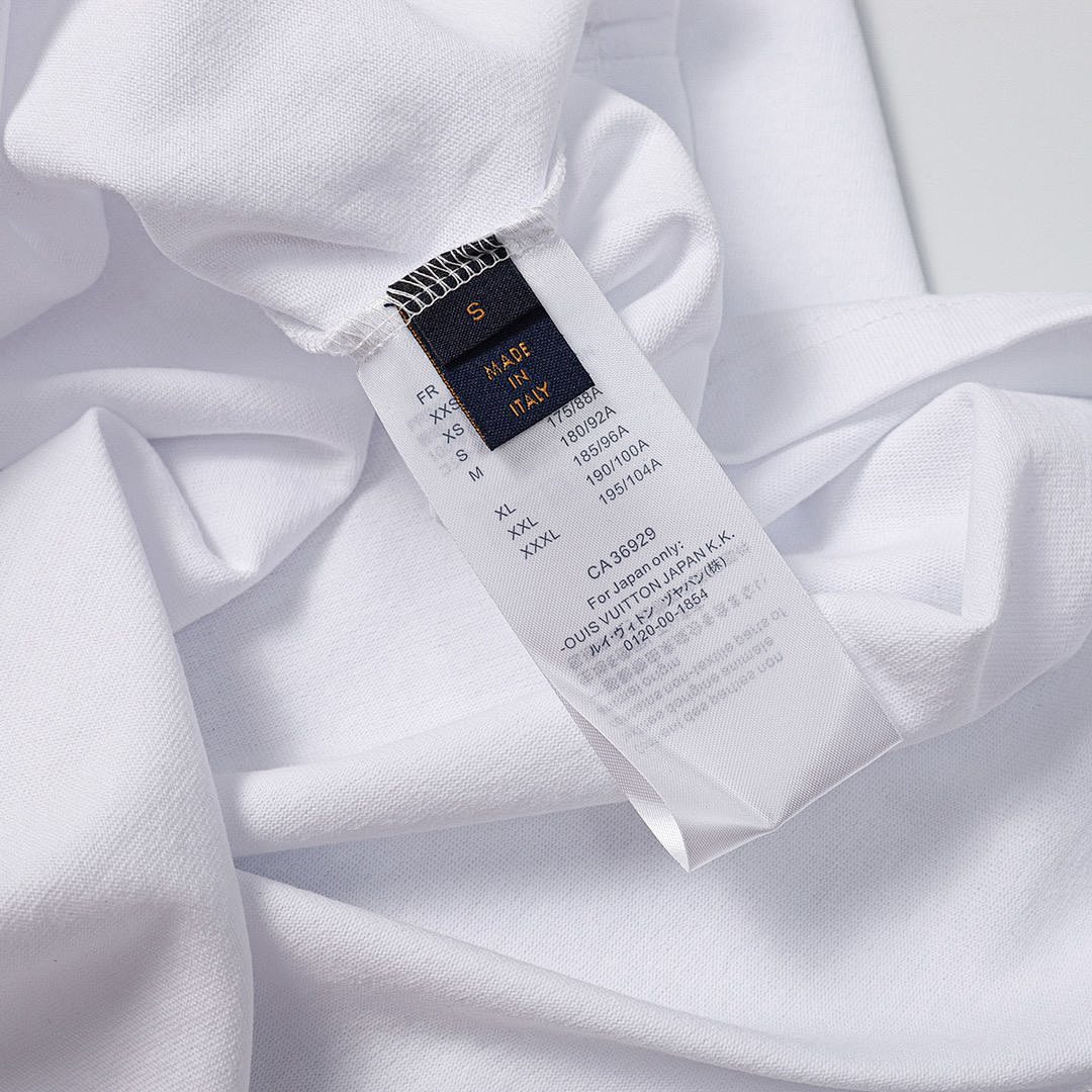 Louis Vuitton T-Shirt Style 329 main view