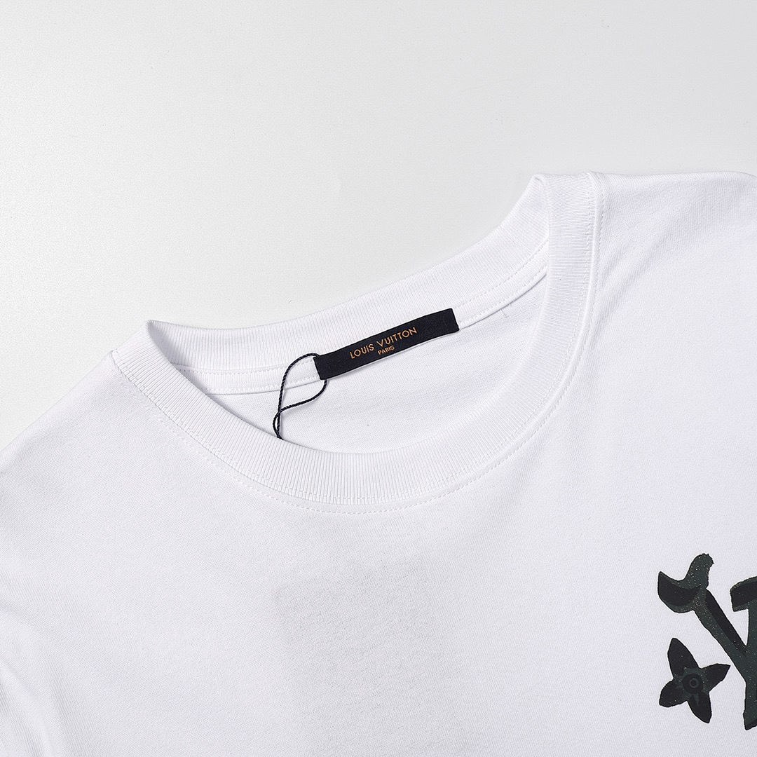Louis Vuitton T-Shirt Style 329 detail view 5