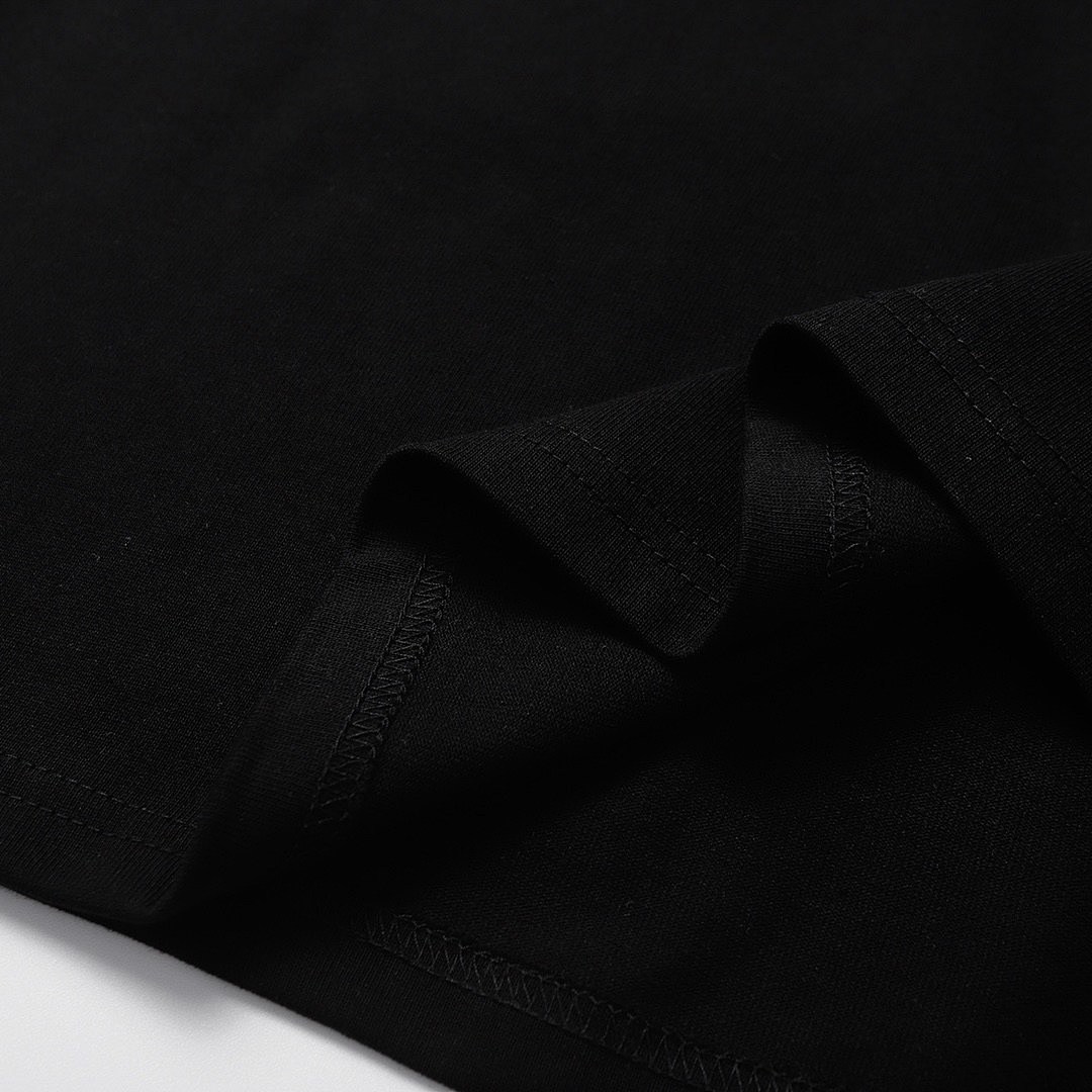 Louis Vuitton T-Shirt Style 331 main view