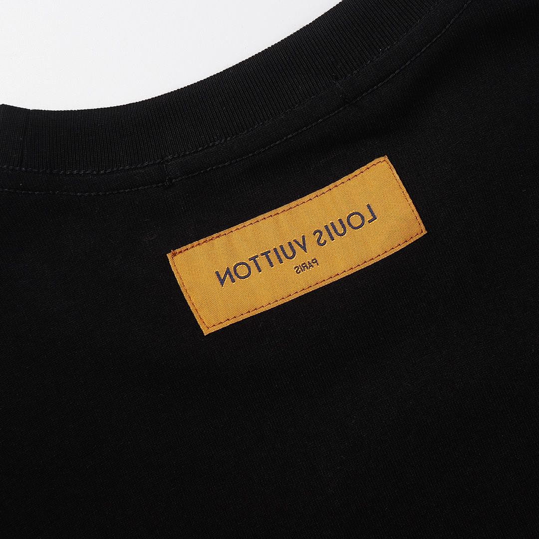 Louis Vuitton T-Shirt Style 331 detail view 2