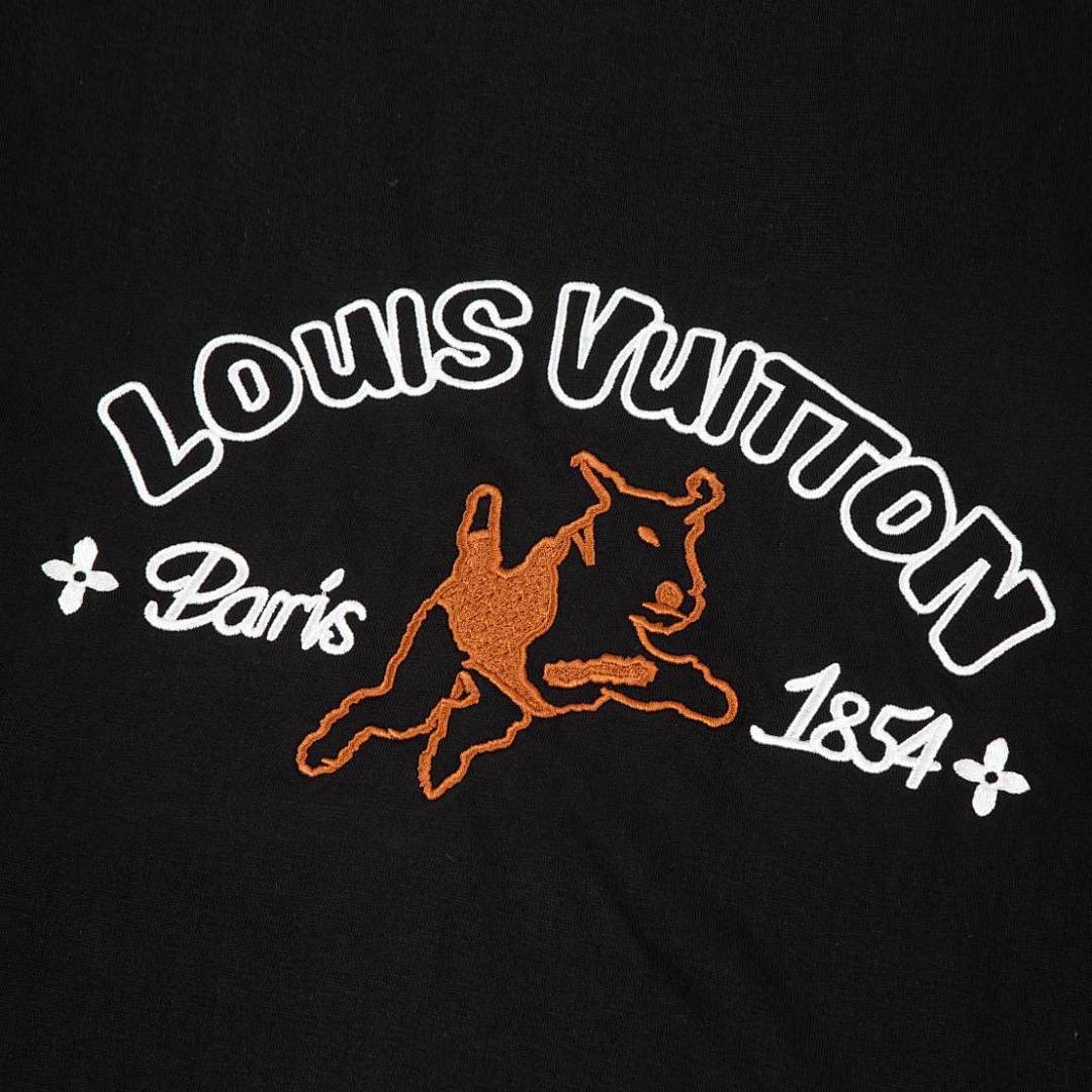 Louis Vuitton T-Shirt Style 332 detail view 5