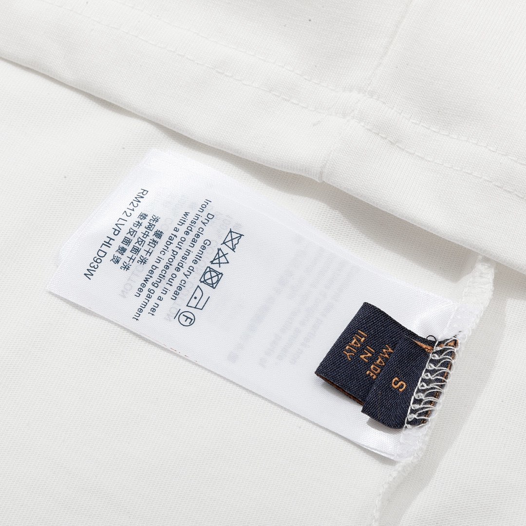 Louis Vuitton T-Shirt Style 333 detail view 6