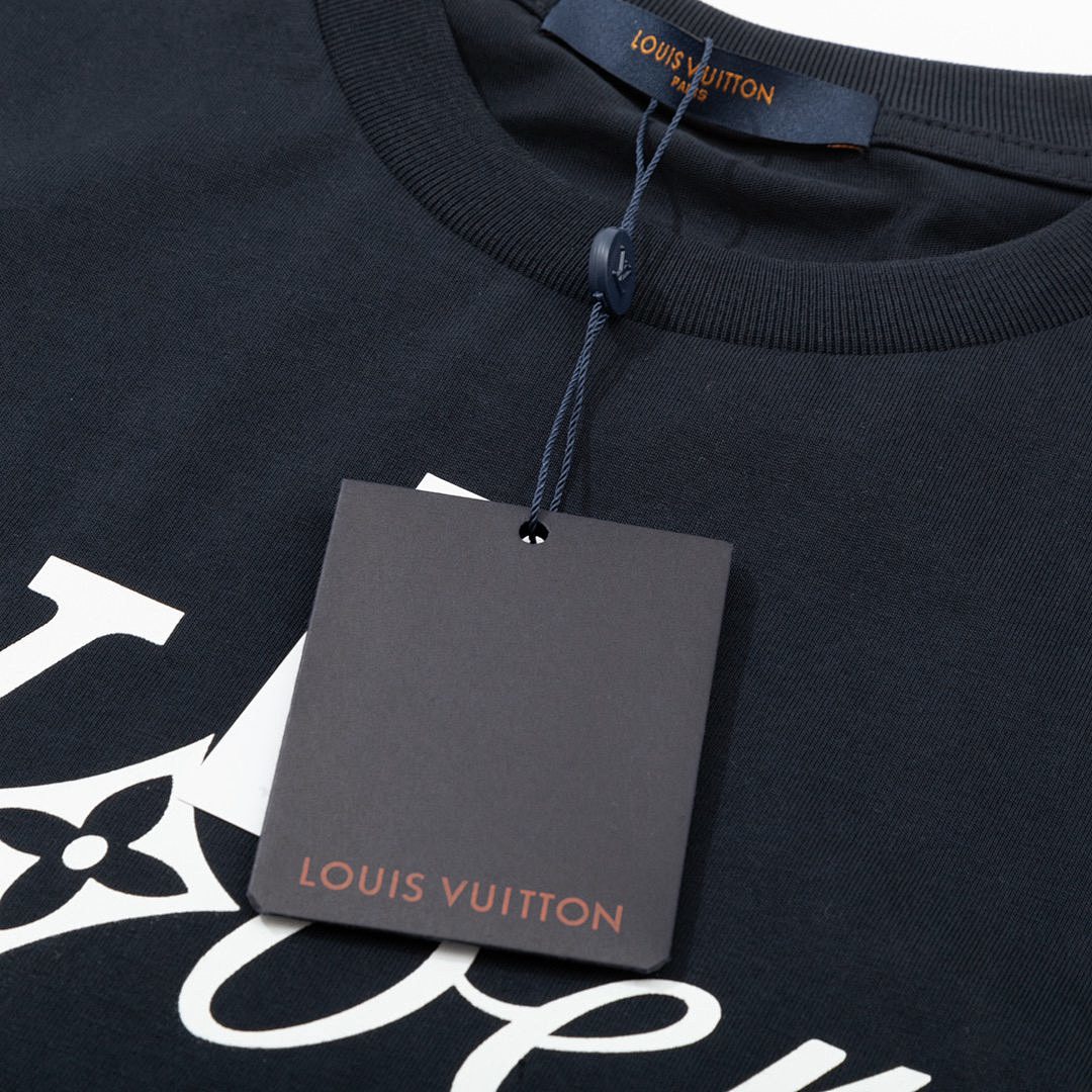 Louis Vuitton T-Shirt Style 334 detail view 4