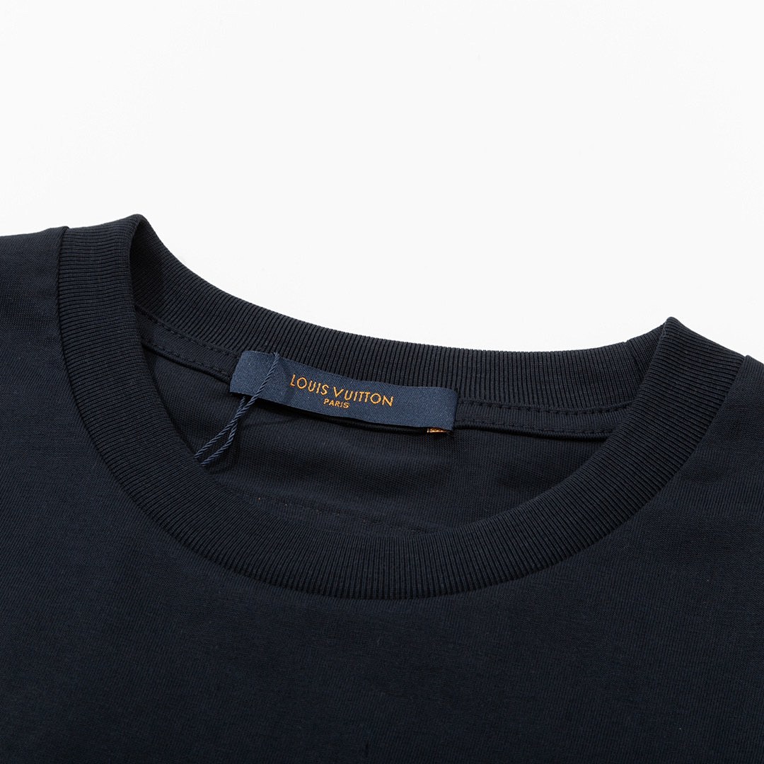 Louis Vuitton T-Shirt Style 334 detail view 5
