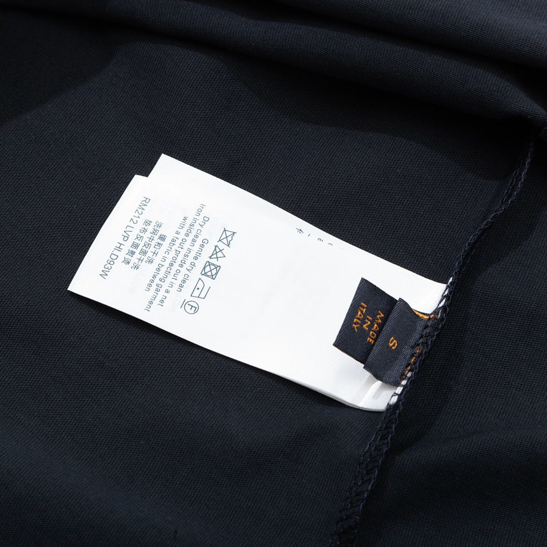 Louis Vuitton T-Shirt Style 334 detail view 6