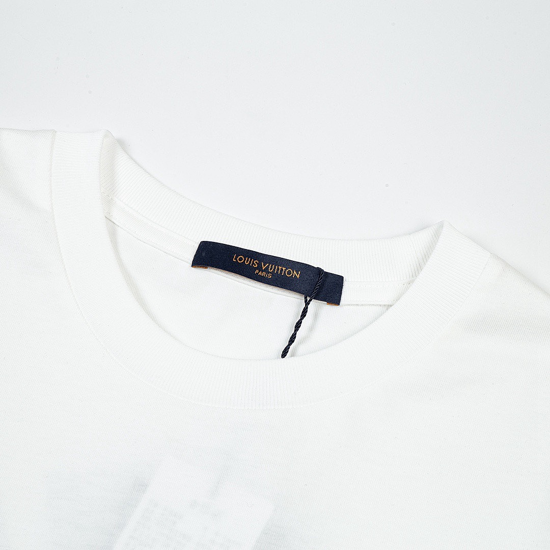 Louis Vuitton T-Shirt Style 338 detail view 4