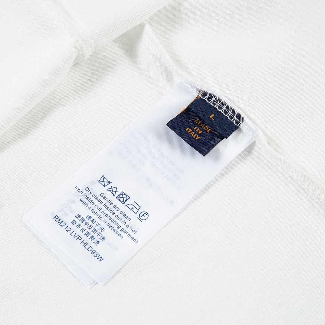 Louis Vuitton T-Shirt Style 340 main view