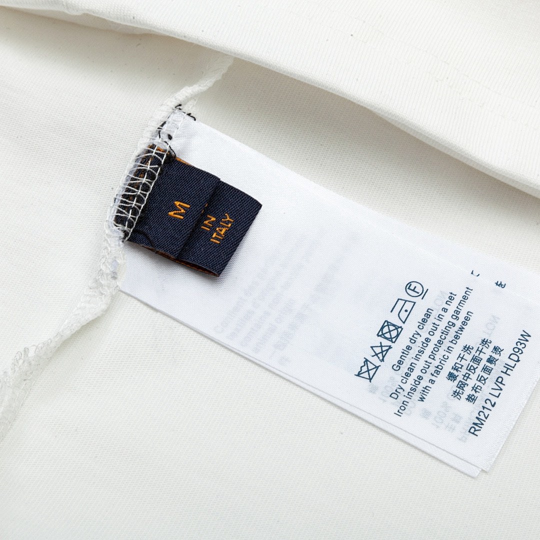 Louis Vuitton T-Shirt Style 341 main view
