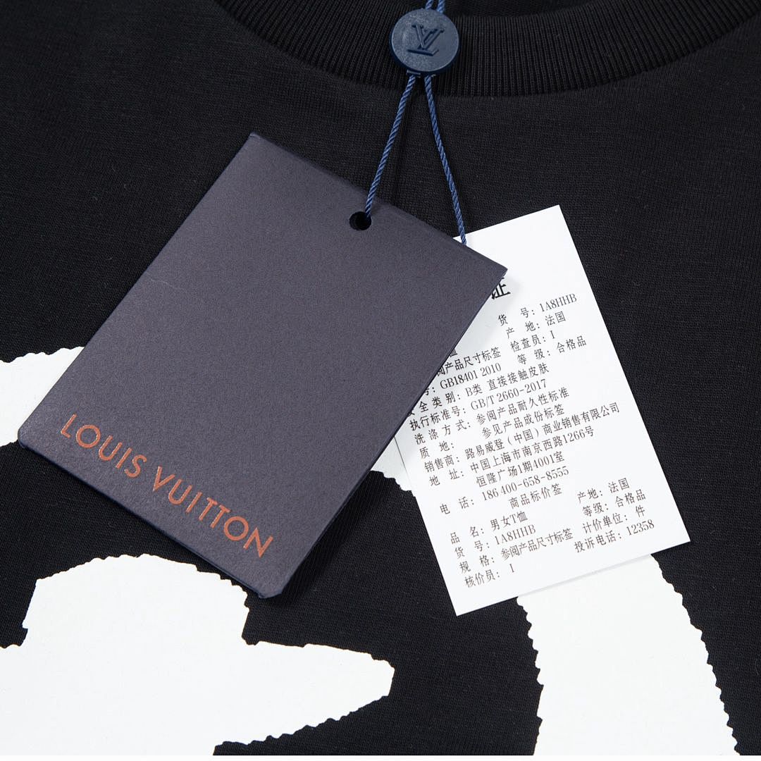 Louis Vuitton T-Shirt Style 342 detail view 5