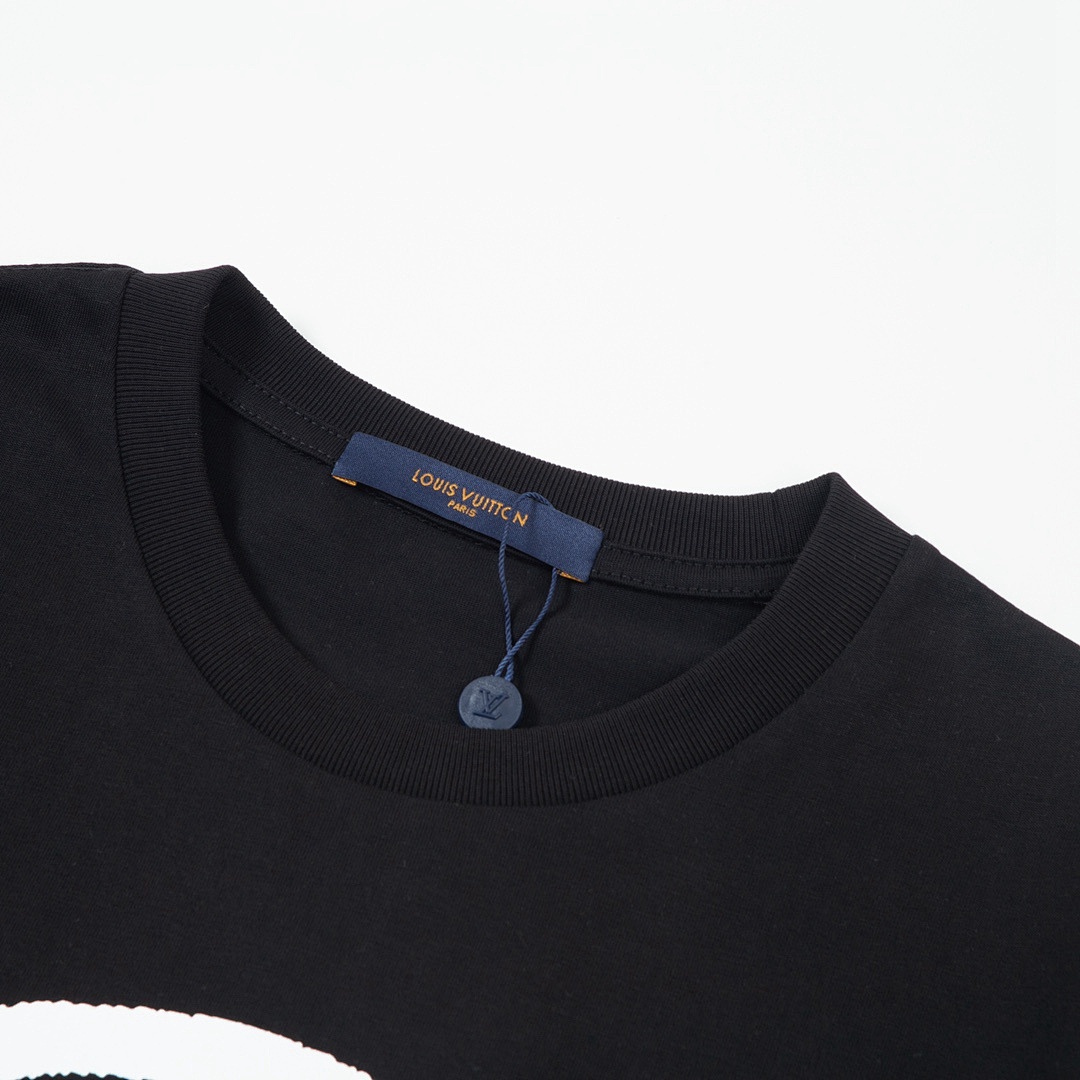 Louis Vuitton T-Shirt Style 342 detail view 6