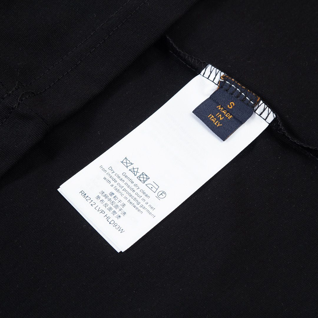 Louis Vuitton T-Shirt Style 342 detail view 7