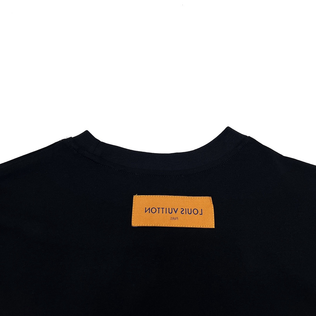 Louis Vuitton T-Shirt Style 343 detail view 6