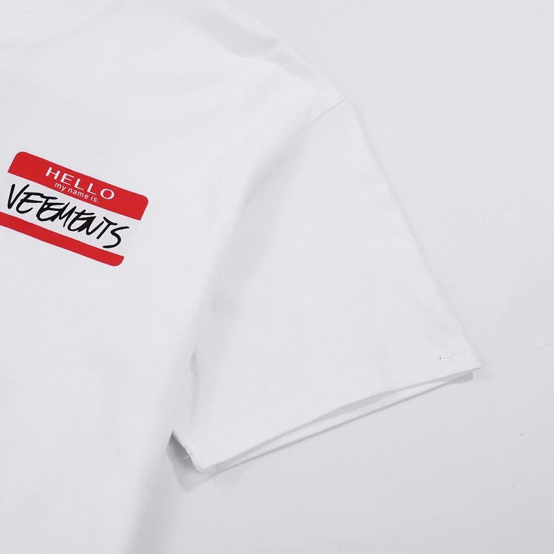 Balenciaga T-Shirt Style 274 detail view 2