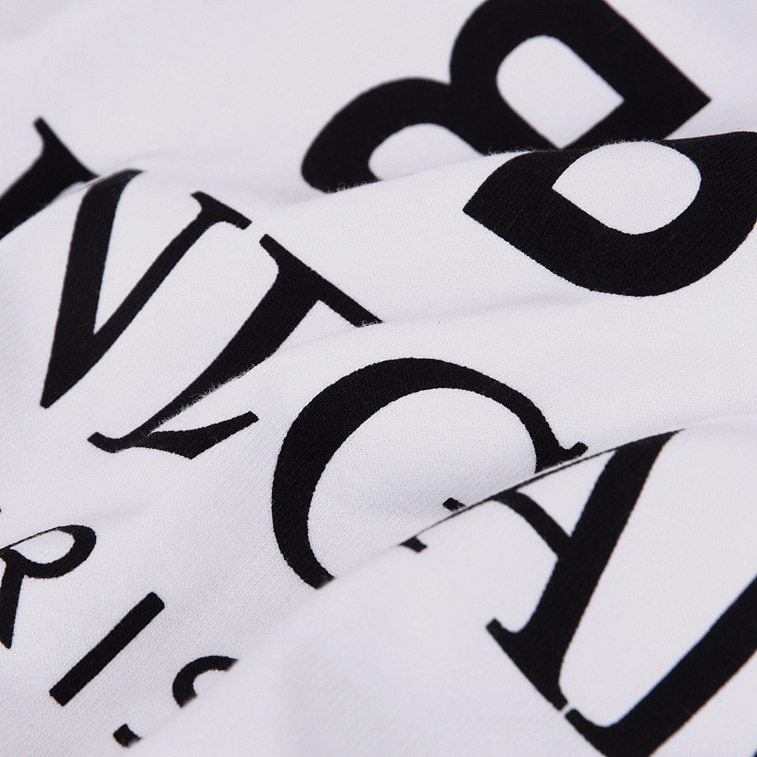 Balenciaga T-Shirt Style 285 main view
