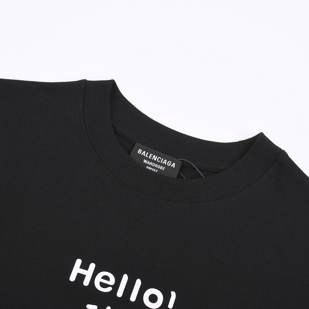 Balenciaga T-Shirt Style 292 detail view 1