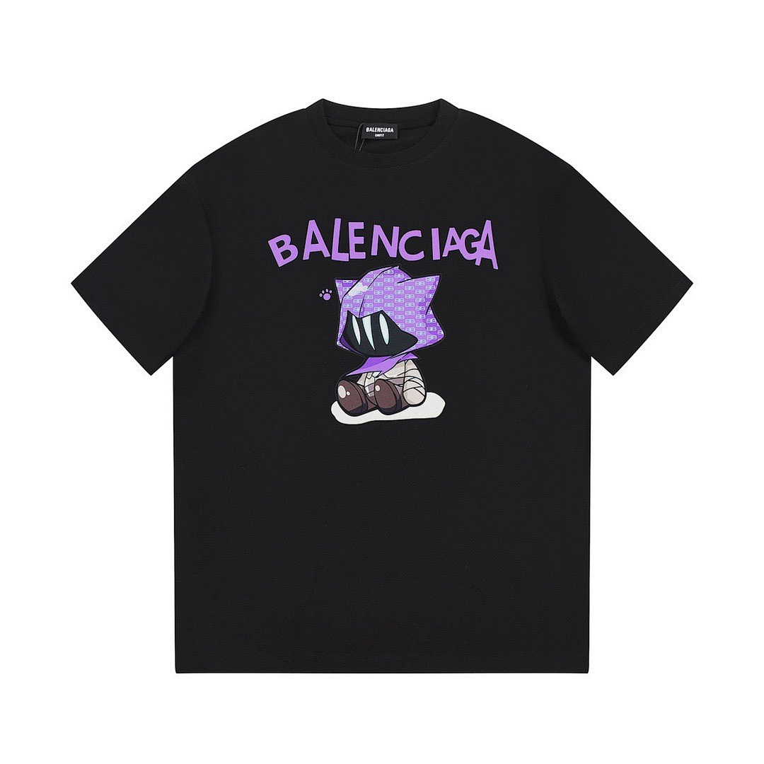 Balenciaga T-Shirt Style 310 detail view 1