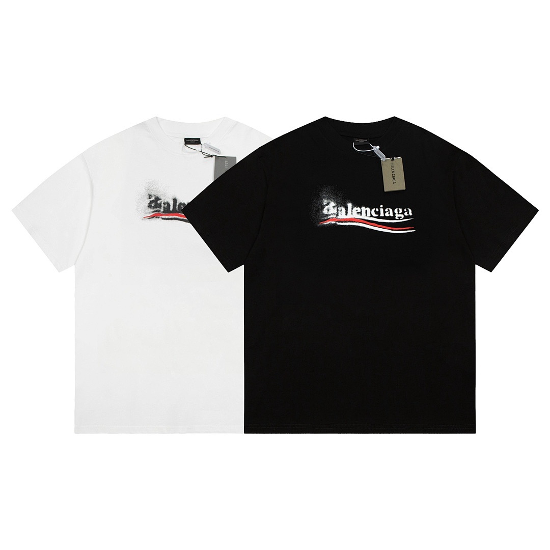 Balenciaga T-Shirt Style 318 detail view 1