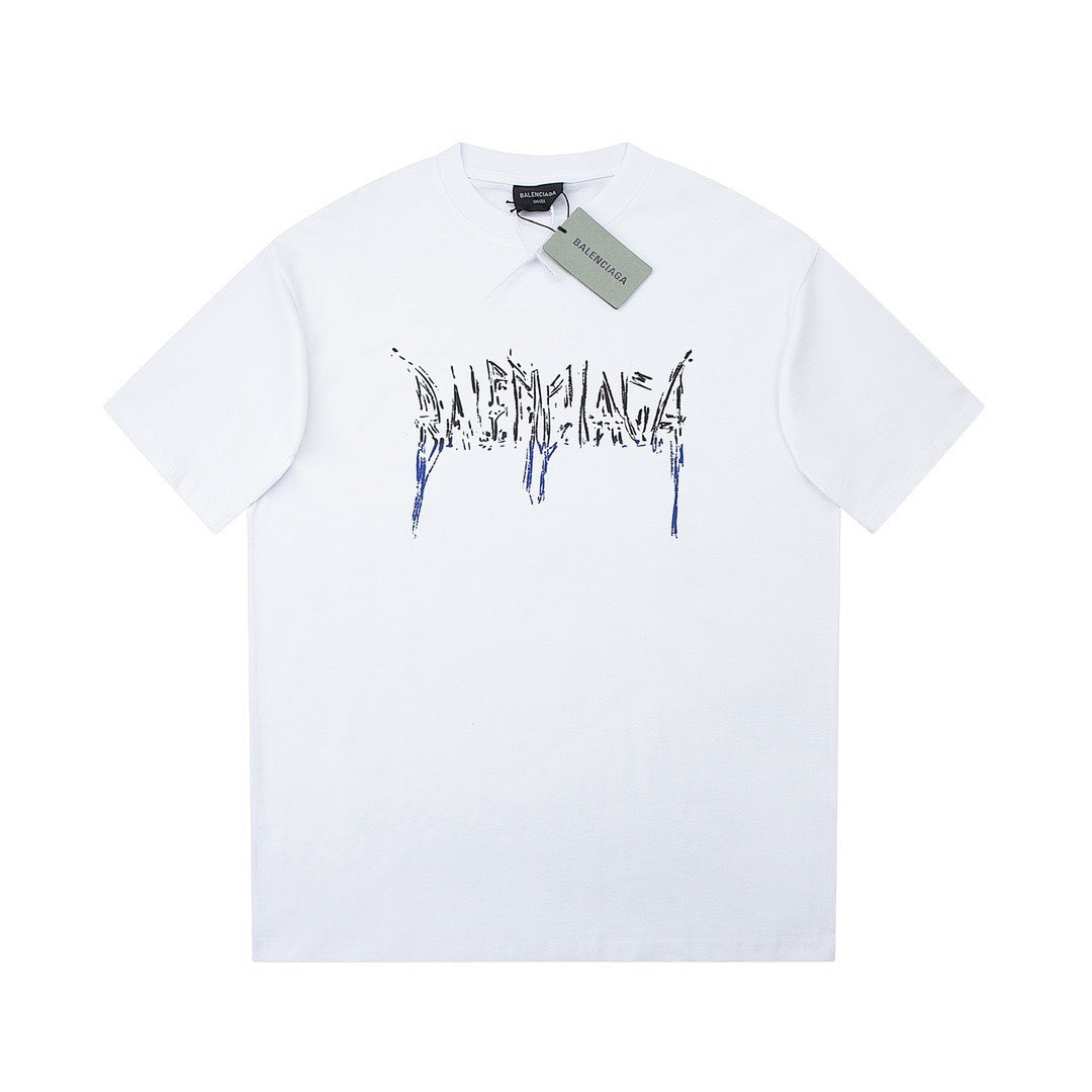 Balenciaga T-Shirt Style 322 detail view 2