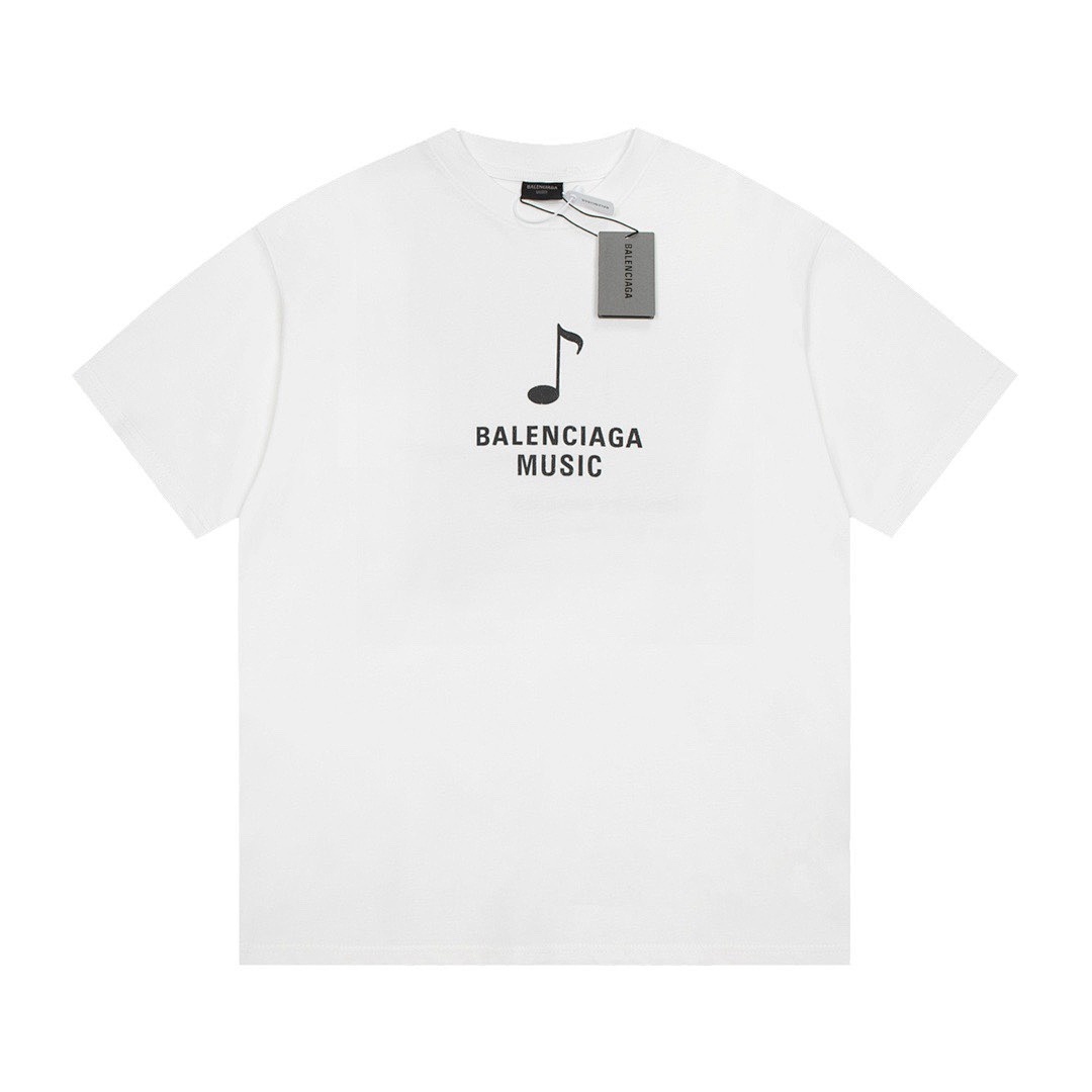 Balenciaga T-Shirt Style 327 detail view 2