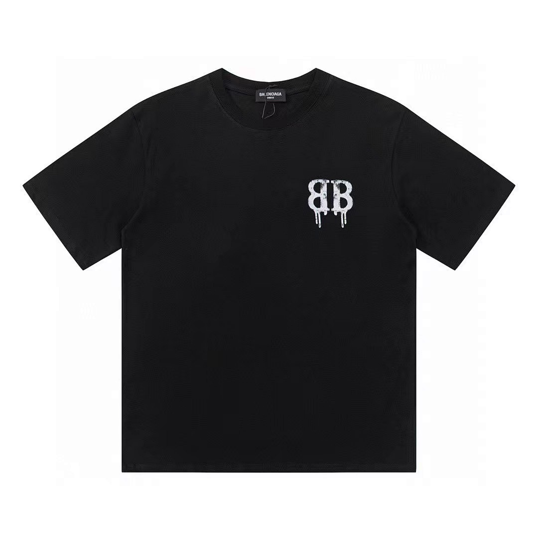 Balenciaga T-Shirt Style 335 detail view 1
