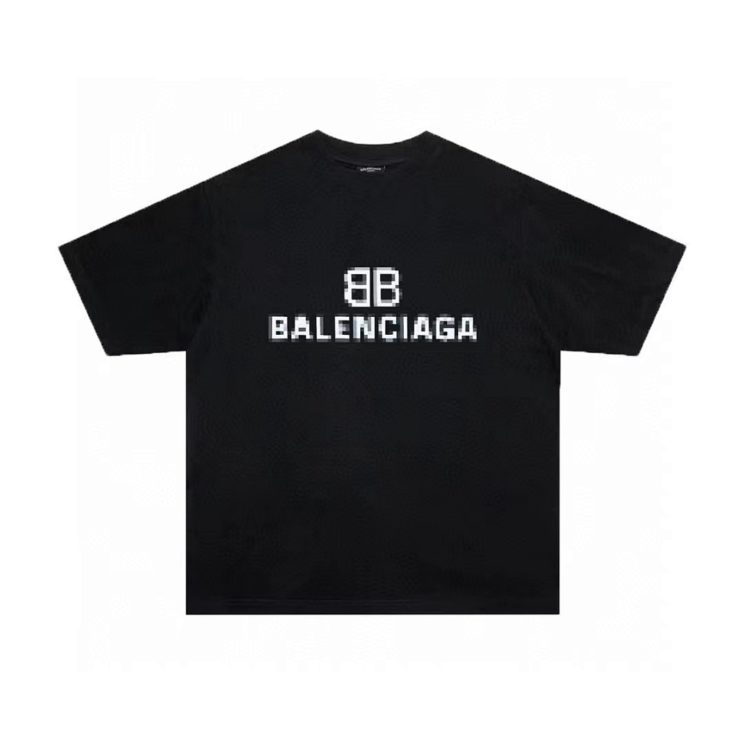 Balenciaga T-Shirt Style 342 detail view 1