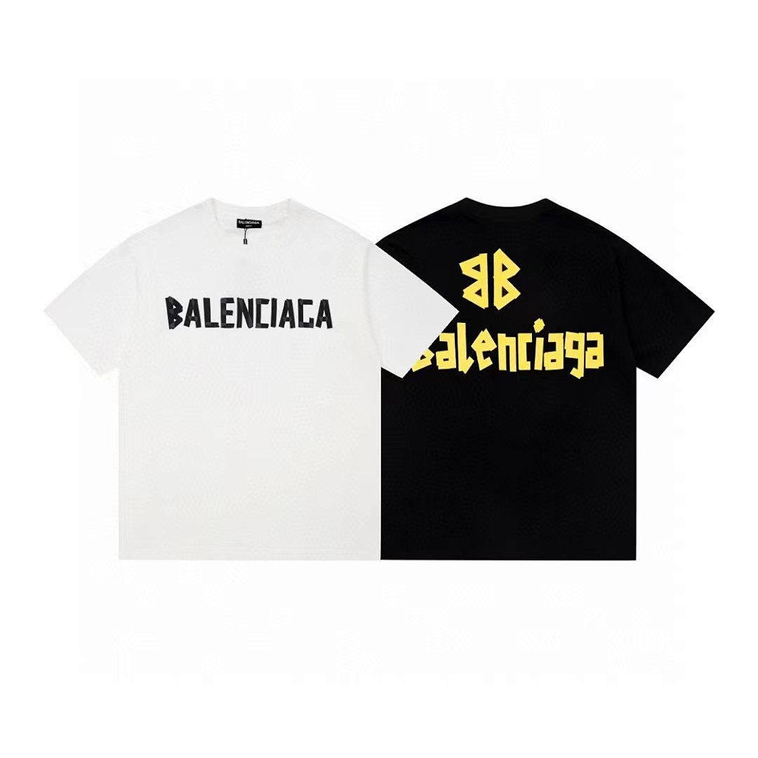 Balenciaga T-Shirt Style 347 detail view 2