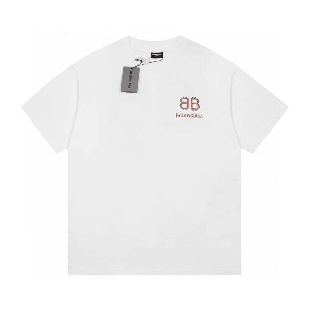 Balenciaga T-Shirt Style 349 detail view 1
