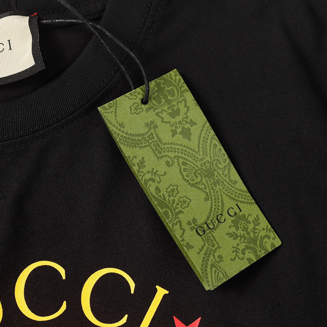 Gucci T-Shirt Style 277 detail view 2