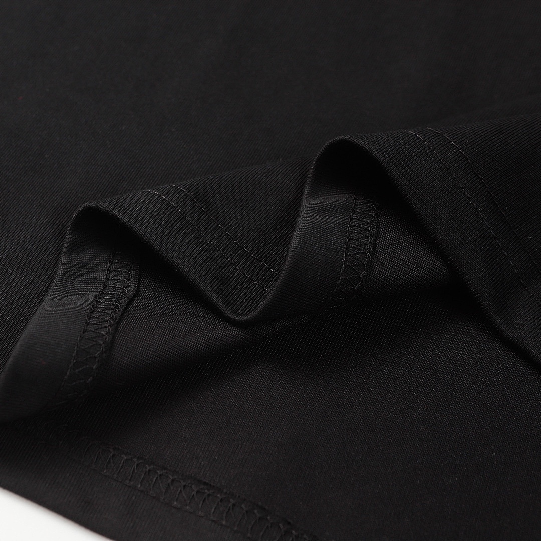 Gucci T-Shirt Style 277 detail view 4