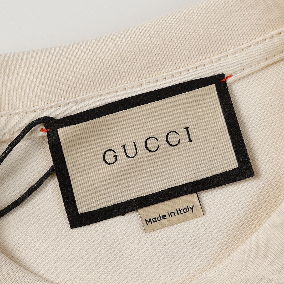 Gucci T-Shirt Style 279 detail view 3
