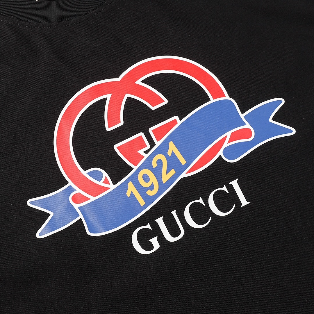 Gucci T-Shirt Style 280 detail view 2