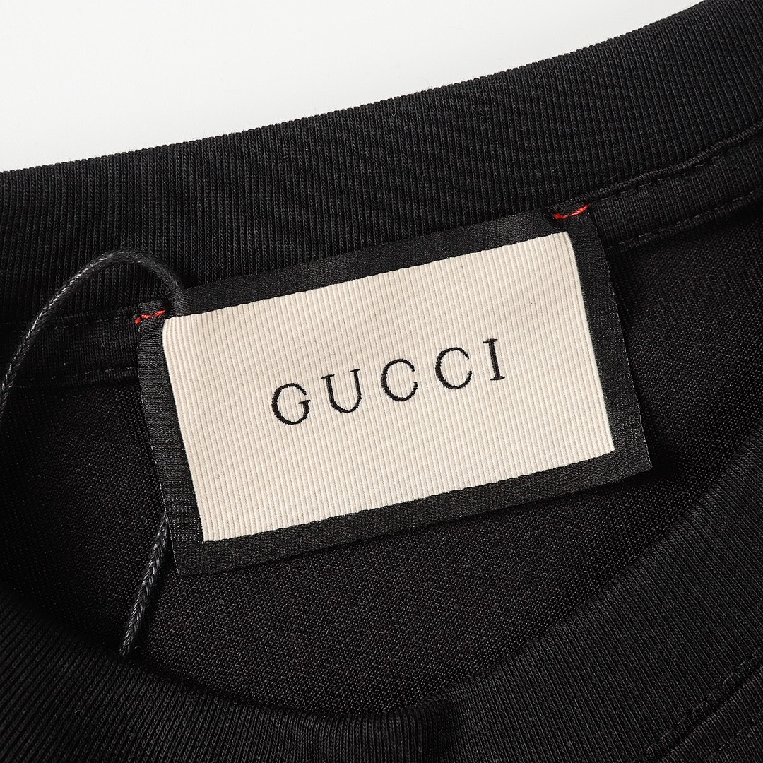 Gucci T-Shirt Style 280 detail view 3