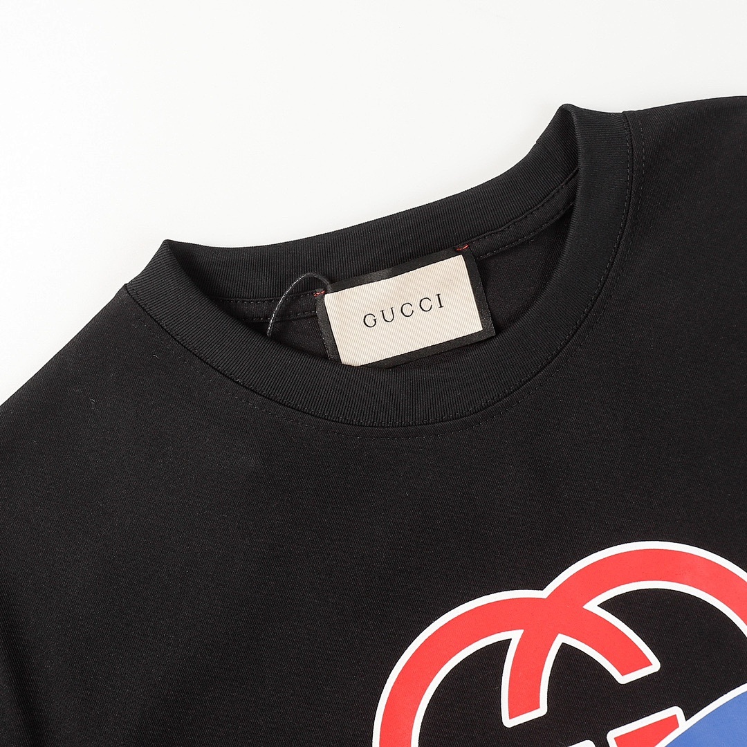 Gucci T-Shirt Style 280 detail view 6
