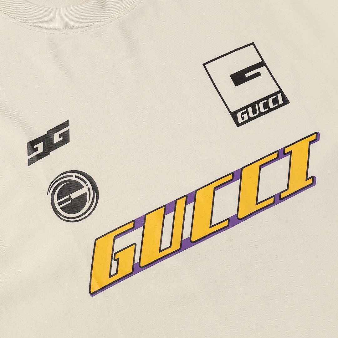 Gucci T-Shirt Style 284 detail view 5