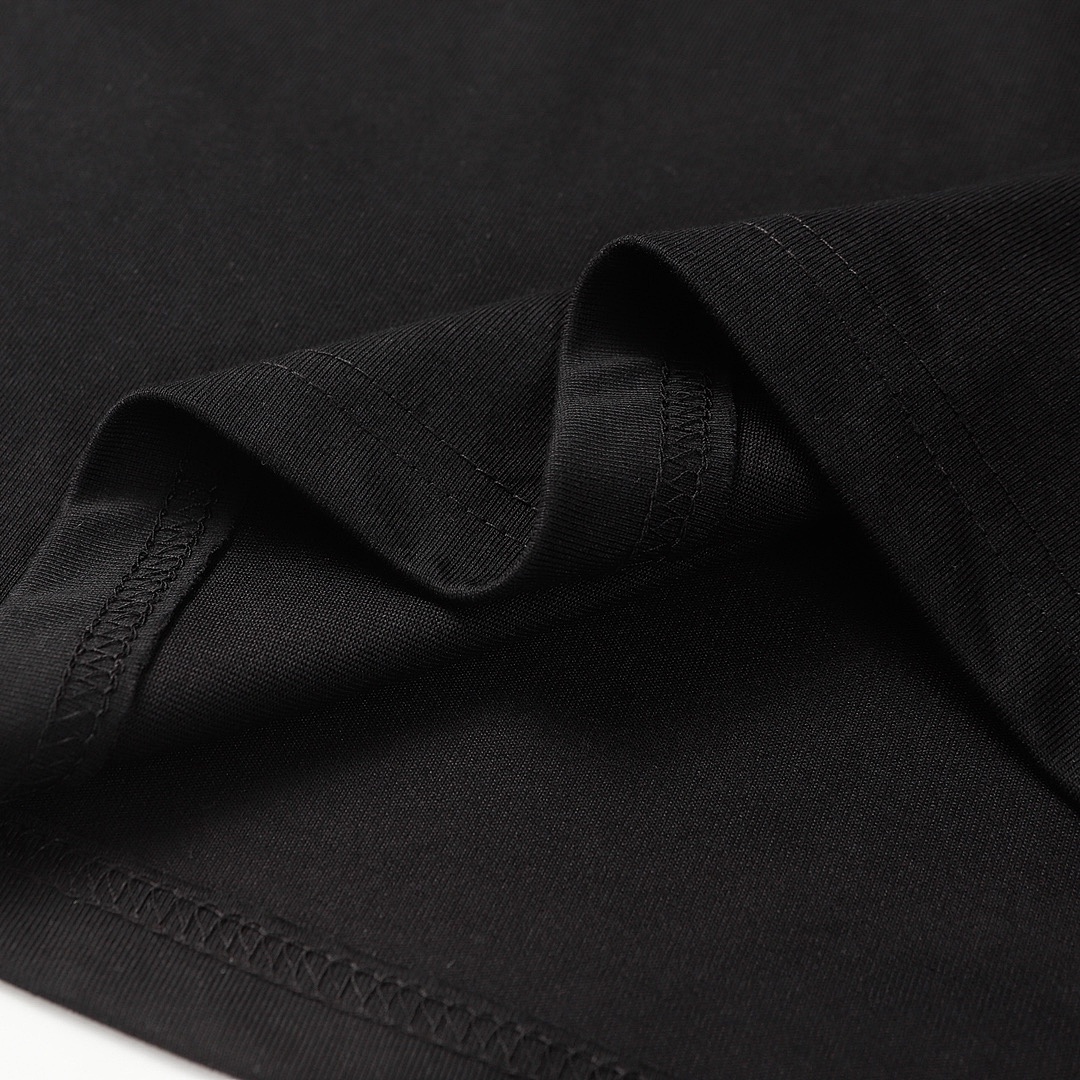 Gucci T-Shirt Style 285 detail view 4