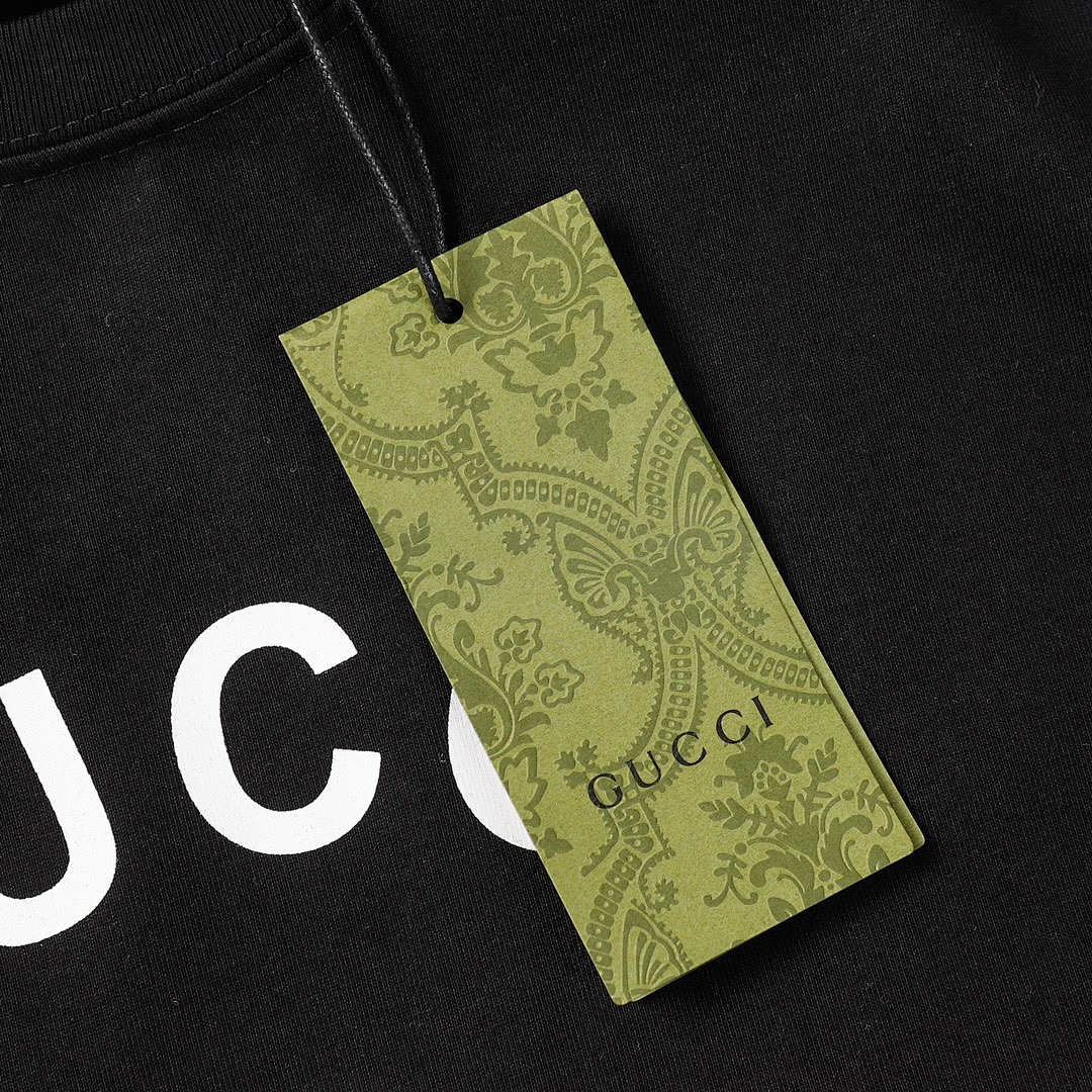 Gucci T-Shirt Style 286 detail view 2