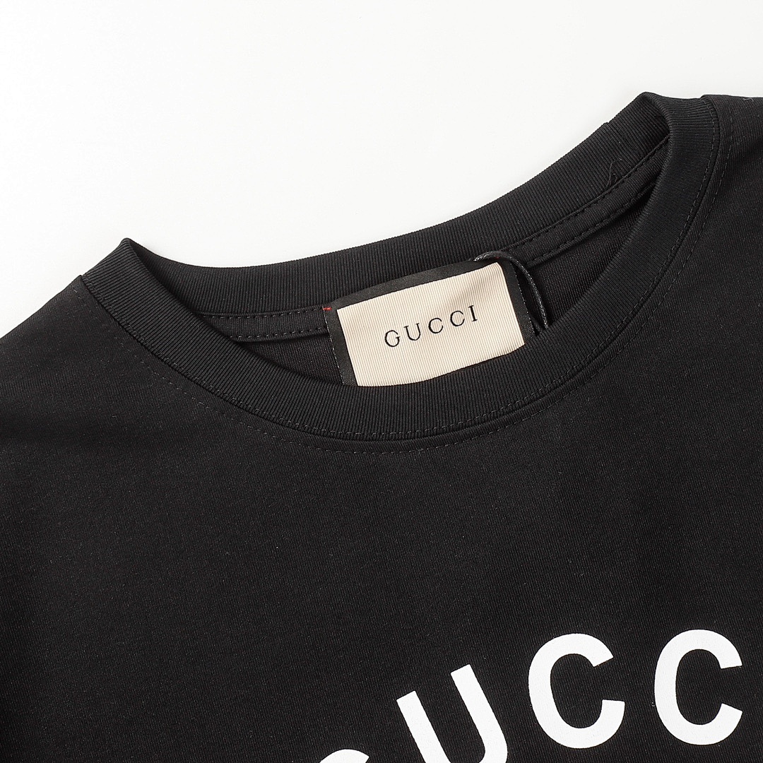 Gucci T-Shirt Style 286 detail view 3