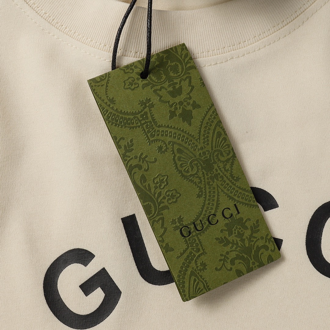 Gucci T-Shirt Style 287 detail view 3