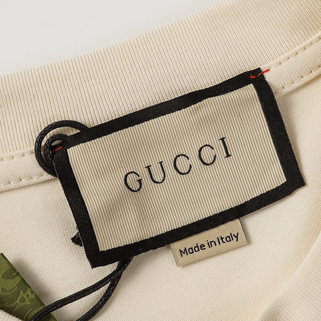 Gucci T-Shirt Style 287 detail view 4