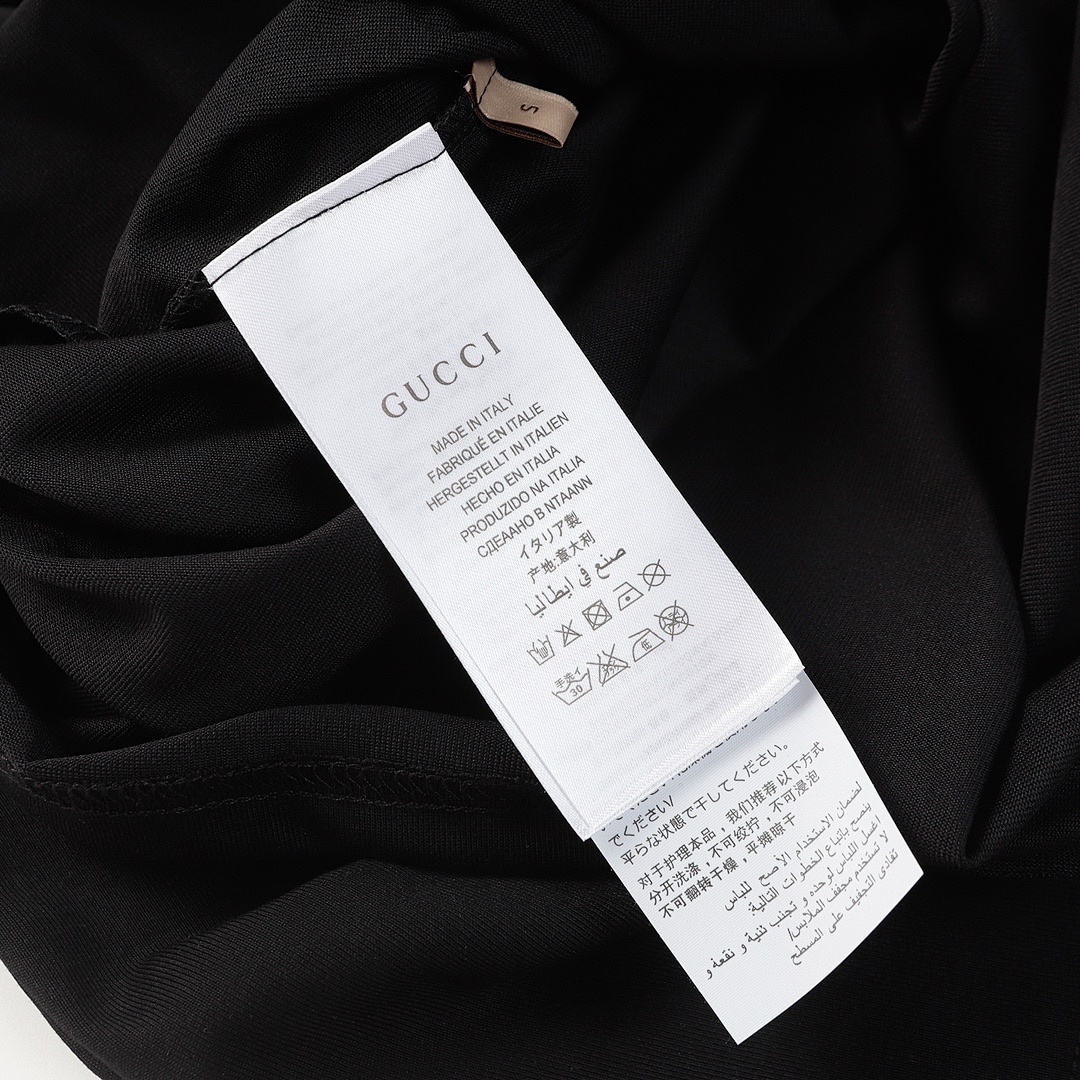 Gucci T-Shirt Style 288 detail view 3