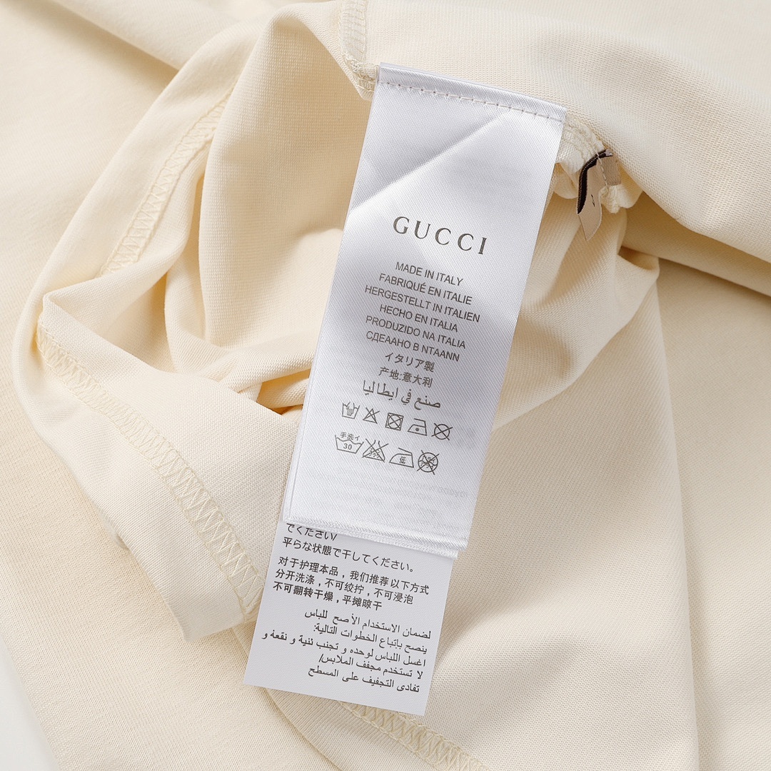 Gucci T-Shirt Style 289 detail view 1