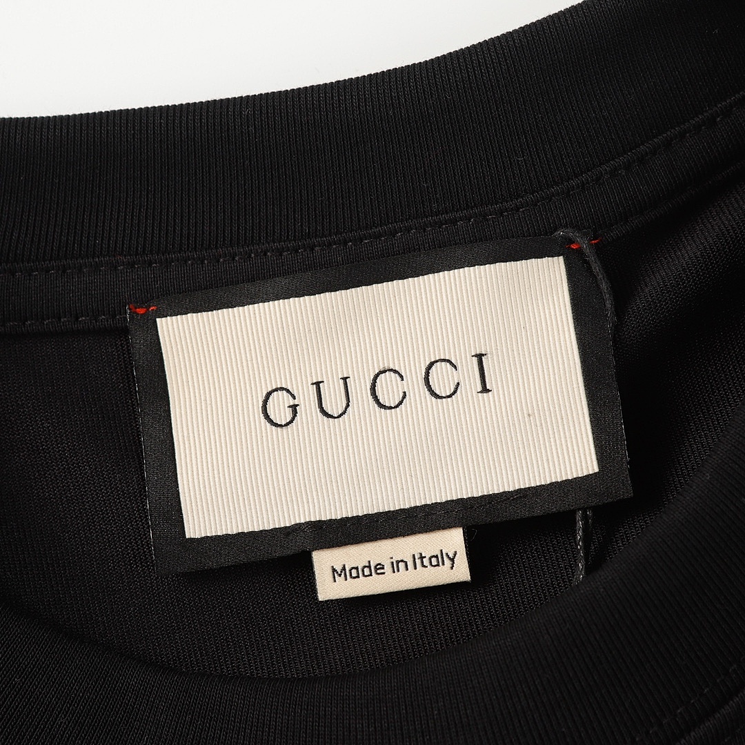 Gucci T-Shirt Style 290 detail view 2