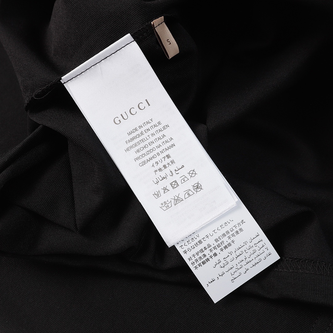 Gucci T-Shirt Style 290 detail view 4