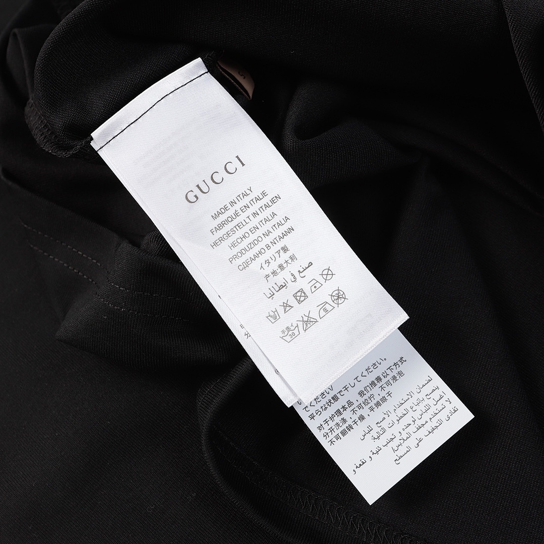 Gucci T-Shirt Style 292 detail view 3